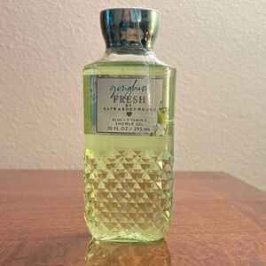 Bath & Body Works Gingham Fresh Aloe & Vitamin E Shower Gel